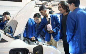 GIIAS Surabaya diisi dengan program edukasi untuk mahasiswa